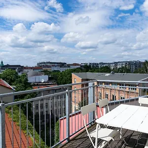 https://urban-rooftop-apartment-berlin-mitte-a-c.find-berlin-hotels.com