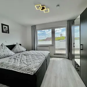  Apartment Nujen- Und Zuffenhausen