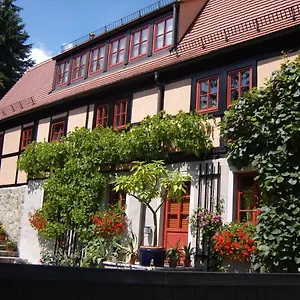 https://winzerhaus-rissweg-15.dresdenhotels.net