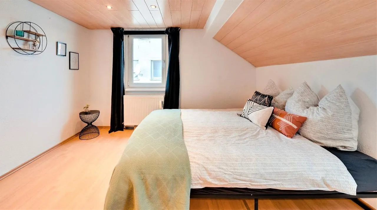 Apartment Stuttgart Am Wasen Toplage 4Zi 80Qm
