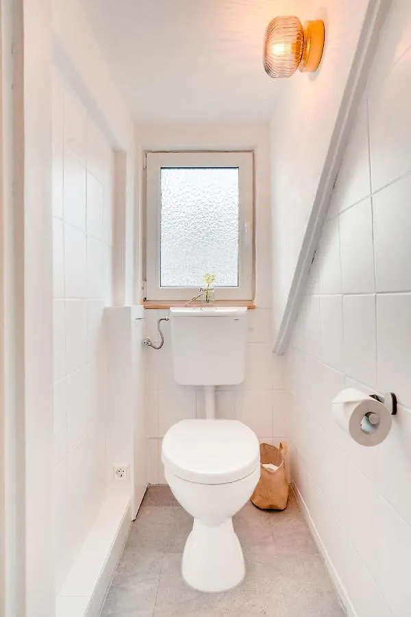 Apartment Stuttgart am Wasen Toplage 4Zi 75qm